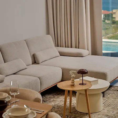 Ns Luxury Vila *