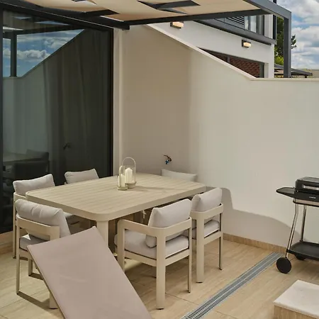 Ns Luxury Podstrana